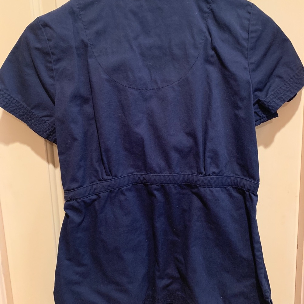 Scrub top - Picture 3 of 4